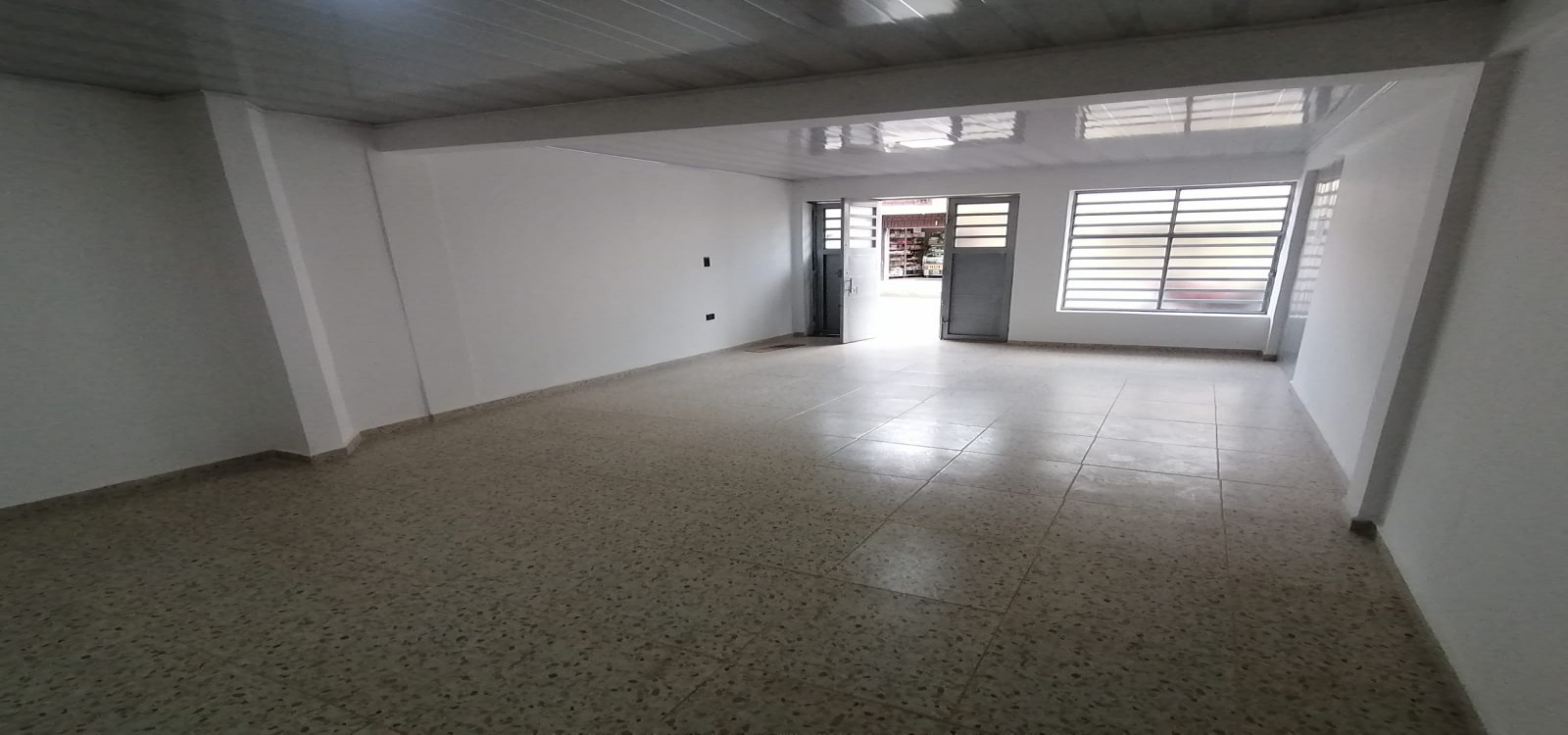 28 81 55 A SUR, Bogotá, Sur, San Vicente Ferrer, ,1 BañoBathrooms,Locales,Arriendo,55 A SUR ,3494