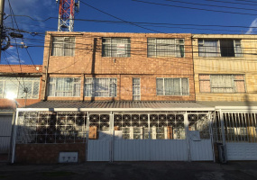 24 42 CALLE 37 SUR, Bogotá, Sur, Quiroga, 14 Habitaciones Habitaciones,7 BathroomsBathrooms,Casas,Venta,CALLE 37 SUR,3934