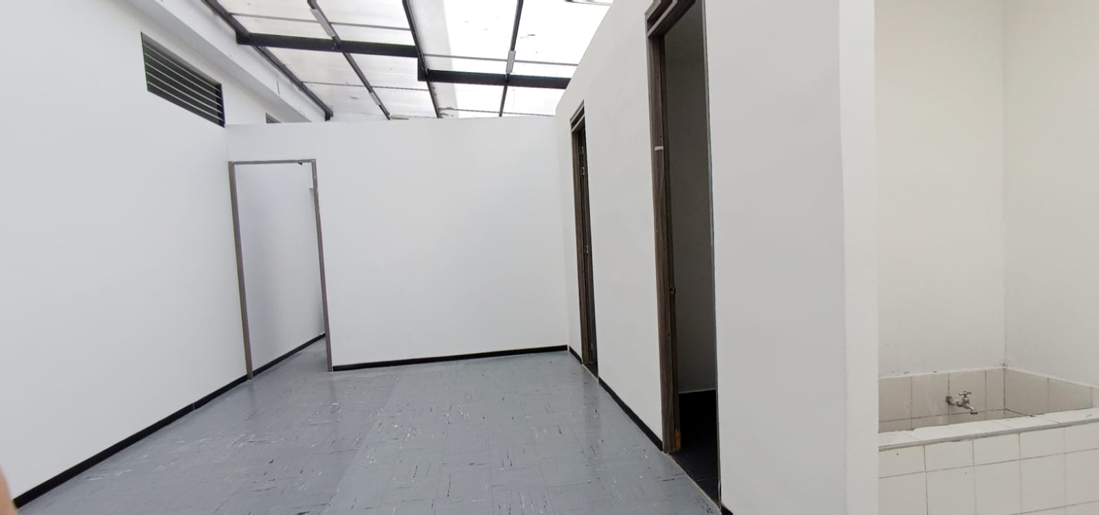 17-32 161, Bogotá, Norte, Toberin, ,2 BathroomsBathrooms,Locales,Arriendo,161,4022