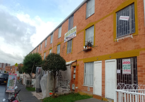 6A-31 CRA 90 C, Bogotá, Sur, Tintal, 4 Habitaciones Habitaciones,2 BathroomsBathrooms,Casas,Arriendo,CRA 90 C,4317
