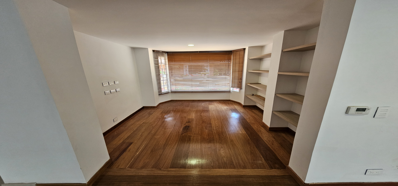 88-40 Carrera 18, Bogotá, Norte, El Virrey, 3 Habitaciones Habitaciones,7 BathroomsBathrooms,Casas,Arriendo,Laureles del Chico,Carrera 18 ,4343
