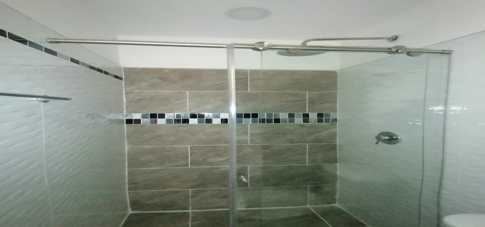 9 63 CARRERA 7, Tolima, Melgar, Centro, 3 Habitaciones Habitaciones,2 BathroomsBathrooms,Apartamentos,Venta,CARRERA 7,4527