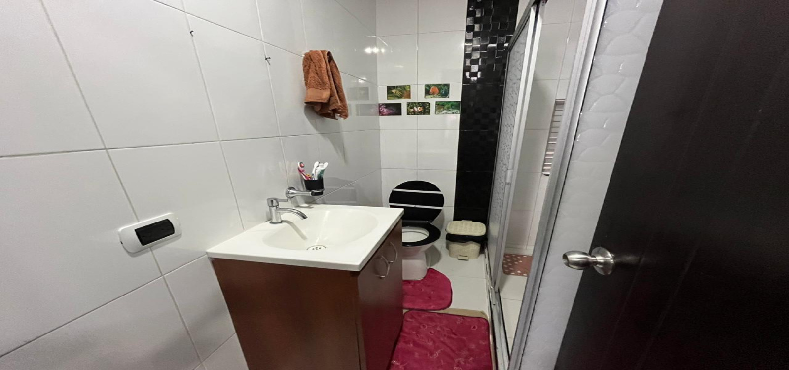 2 A 36 ESTE CALLE 1 BIS C, Bogotá, Sur, La Roca, 7 Habitaciones Habitaciones,3 BathroomsBathrooms,Casas,Venta,CALLE 1 BIS C,4710