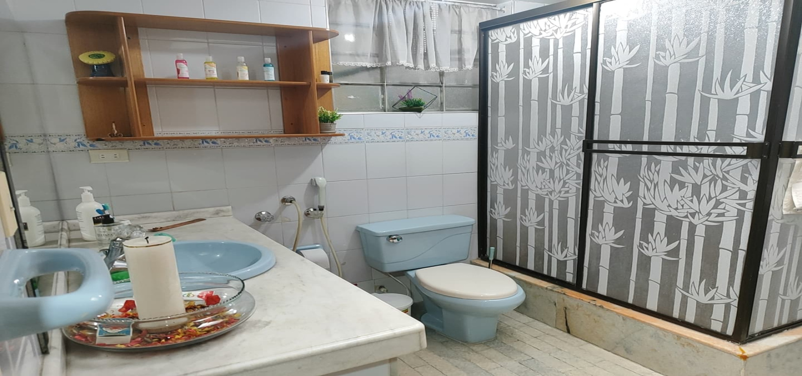 8 42 SUR CRA 16, Bogotá, Sur, San Antonio, 9 Habitaciones Habitaciones,9 BathroomsBathrooms,Edificio,Venta,CRA 16 ,4931