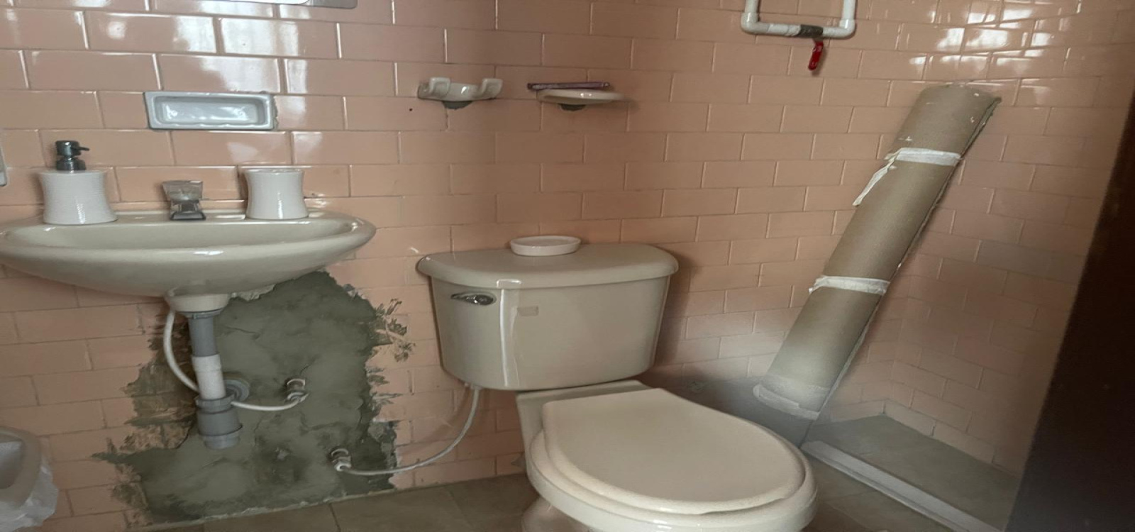 15 B 30 CALLE 4, Bogotá, Centro, Eduardo Santos, 3 Habitaciones Habitaciones,2 BathroomsBathrooms,Apartamentos,Venta,CALLE 4,5075 15 B 30 CALLE 4, Bogotá, Centro, Eduardo Santos, 3 Habitaciones Habitaciones,2 BathroomsBathrooms,Apartamentos,Venta,CALLE 4,5075