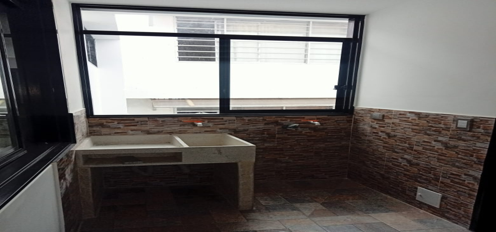 CL 27 # 1 - 07, Fusagasuga, Cundinamarca, 6 Habitaciones Habitaciones,6 BathroomsBathrooms,Casas,Venta,CL 27 # 1 - 07,5084