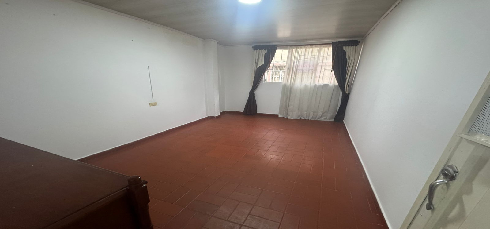 48 25 SUR KRA 5 A ESTE, Bogotá, Sur, Santa Rita Sur Oriental, 8 Habitaciones Habitaciones,3 BathroomsBathrooms,Casas,Venta,KRA 5 A ESTE,5125