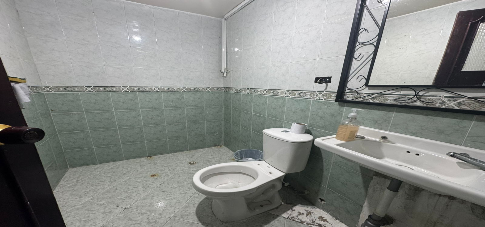 56 A 73 SUR CARRERA 19, Bogotá, Sur, San Benito, 7 Habitaciones Habitaciones,5 BathroomsBathrooms,Casas,Venta,CARRERA 19,5128